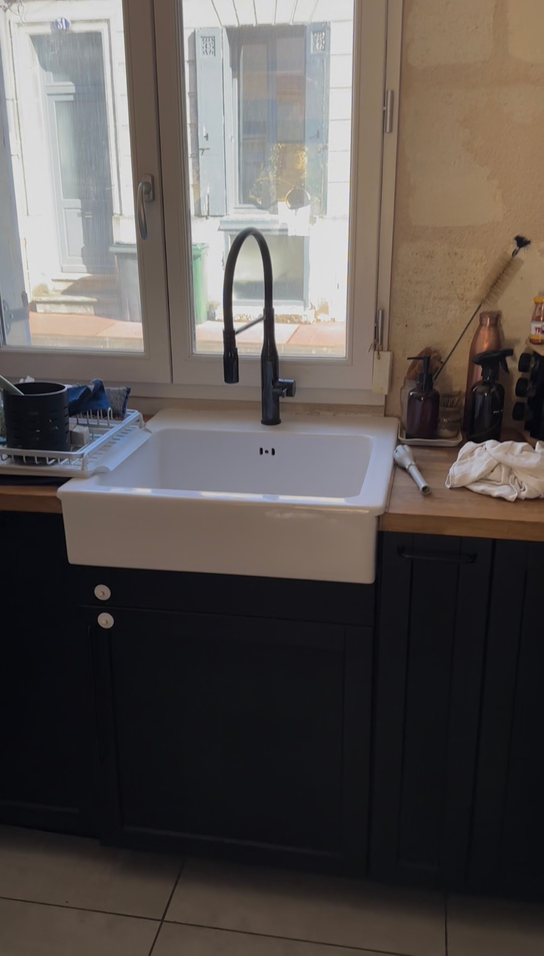 Exemple de photo du plan de travail avec le robinet Glouglou OSMO ONE